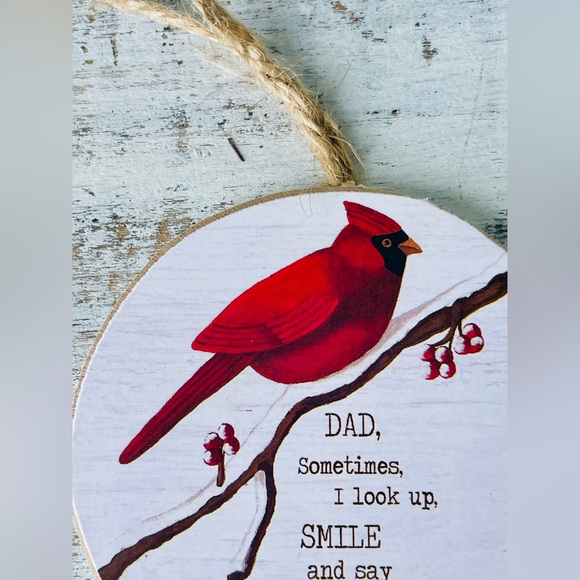 *Dad Round Cardinal Ornament - Picture 10 of 11